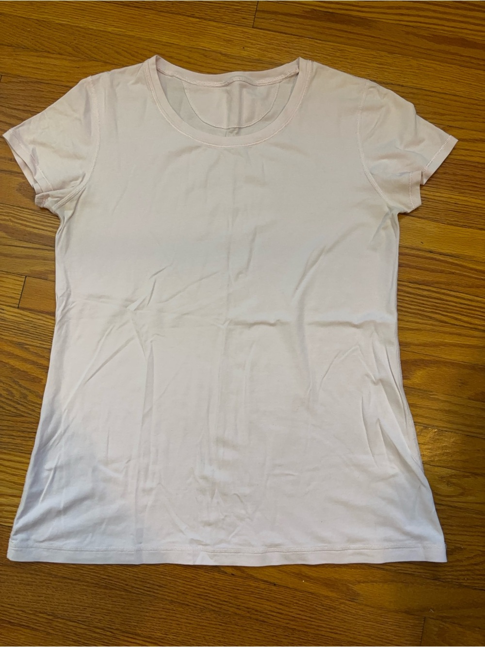 Lululemon short-sleeve shirt - soft pink